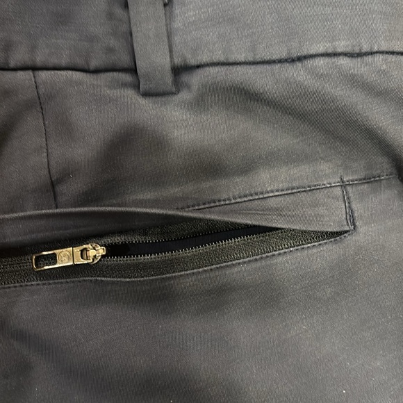 Lululemon Men’s pants. Waist 40. - Picture 11 of 11